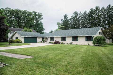 5101 Weir Drive, Muncie, IN 47304