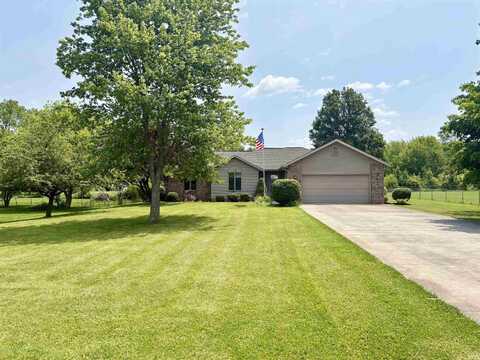 604 S Pittenger Road, Selma, IN 47383