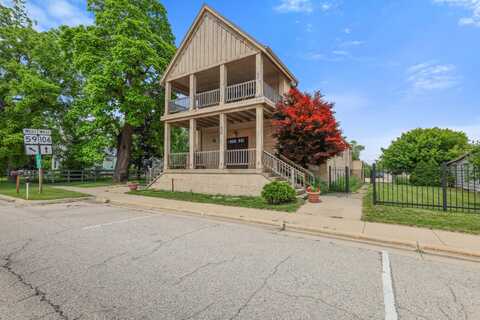 210 N 2nd St, Palmyra, WI 53156