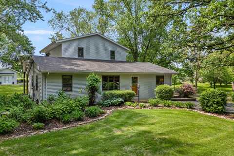 S23w35519 Parry Rd, Oconomowoc, WI 53066