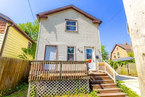 710 Kewaunee St, Racine, WI 53402