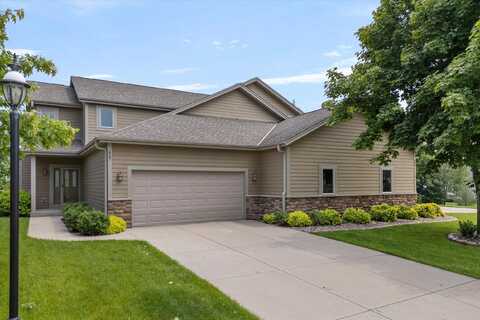 407 Century Oak Dr, Waukesha, WI 53188