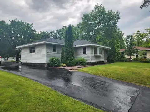 2620 Driftwood Trl, Burlington, WI 53105