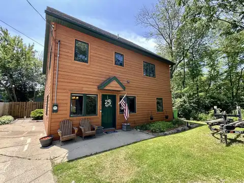 28913 Bark Ln, Waterford, WI 53185