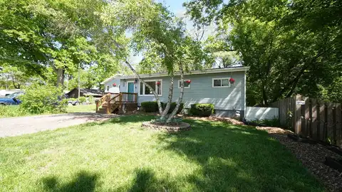 814 Hickory Rd, Twin Lakes, WI 53181