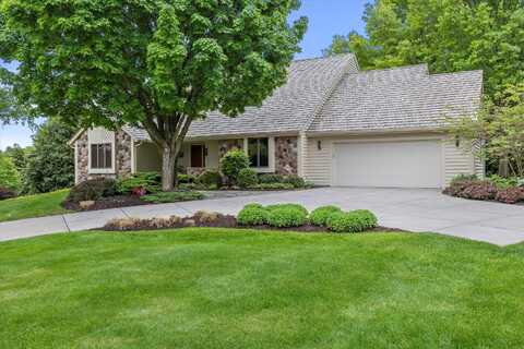 2915 Brendon Way, Waukesha, WI 53188