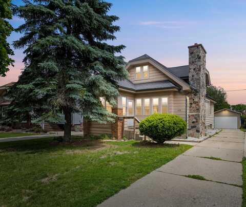 1472 S 86th St, West Allis, WI 53214