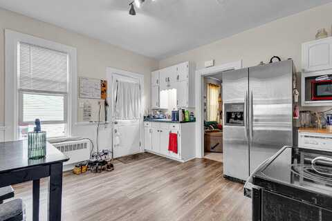 628 End Ct, Sheboygan, WI 53081