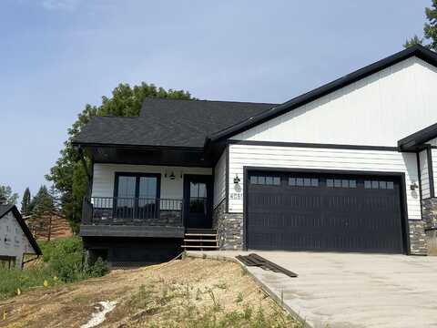 4051 Brooke Elizabeth Dr, Onalaska, WI 54650