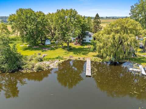 2411 Popp Ln, Brillion, WI 54110