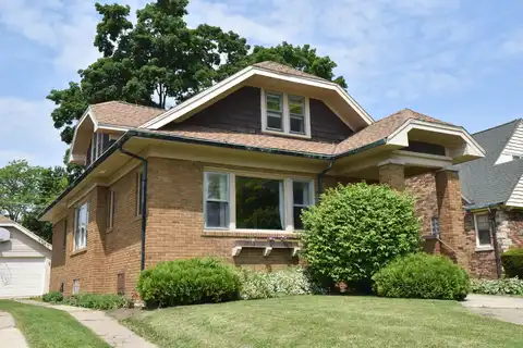 1032 Russet St, Racine, WI 53405