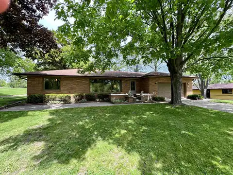 12740 W Lagoon Rd, New Berlin, WI 53151