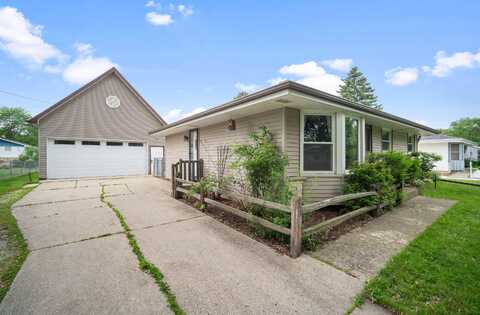 5863 S Madeline Ave, Milwaukee, WI 53221