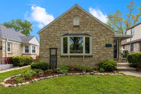 2828 S 45th St, Milwaukee, WI 53219
