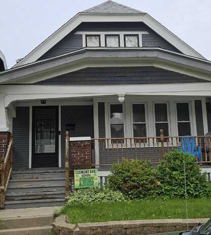 2224 S 33rd St, Milwaukee, WI 53215