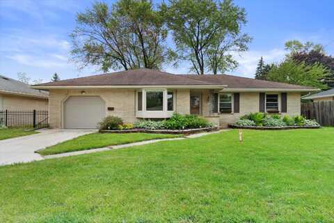7111 W Tripoli Ave, Milwaukee, WI 53220