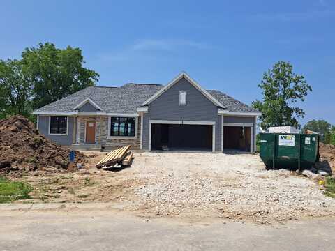 W251n2371 Valleyview Cir, Pewaukee, WI 53072