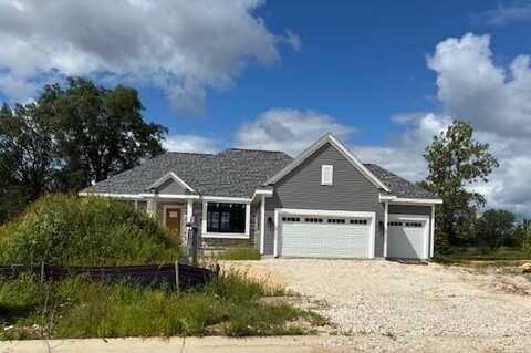W251n2371 Valleyview Cir, Pewaukee, WI 53072