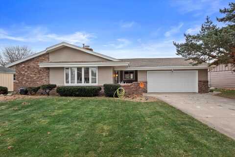 1615 Hickory St, South Milwaukee, WI 53172