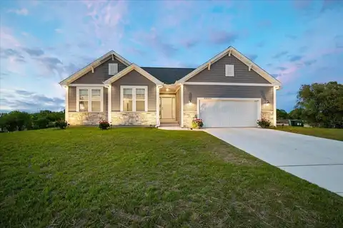 N57w18614 Dandelion Ct, Menomonee Falls, WI 53051
