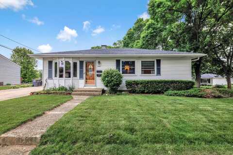 1981 Jan Ave, Waukesha, WI 53188