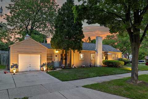 4804 W Roosevelt Dr, Milwaukee, WI 53216