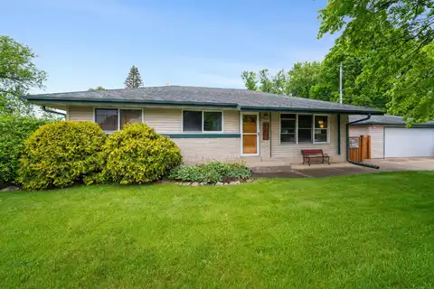 17120 W Fullerton Ave, New Berlin, WI 53151