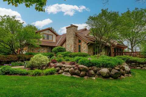 N19w22081 Fox View Ct, Waukesha, WI 53186