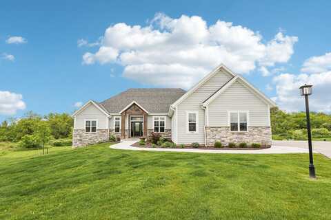 5989 S Quarry Park Ct, New Berlin, WI 53146