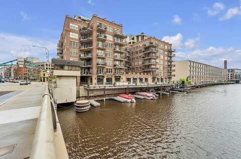 102 N Water St, Milwaukee, WI 53202