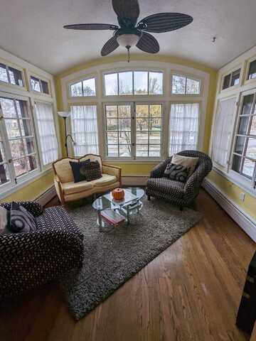 5036 W Washington Blvd, Milwaukee, WI 53208