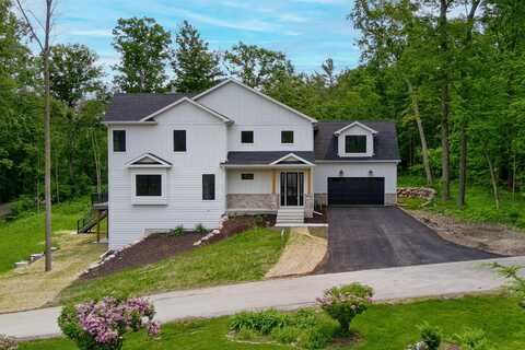 N2692 Forest Dr, Lake Geneva, WI 53147
