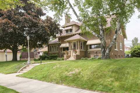 3622 E Van Norman Ave, Cudahy, WI 53110