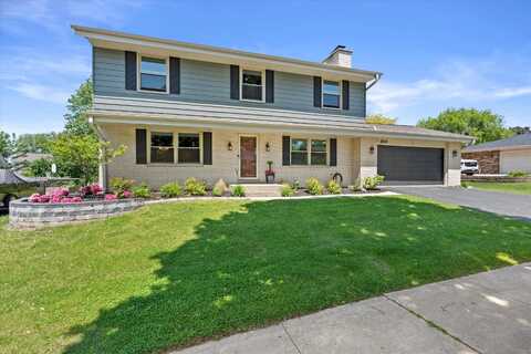2824 Minot Ln, Waukesha, WI 53188