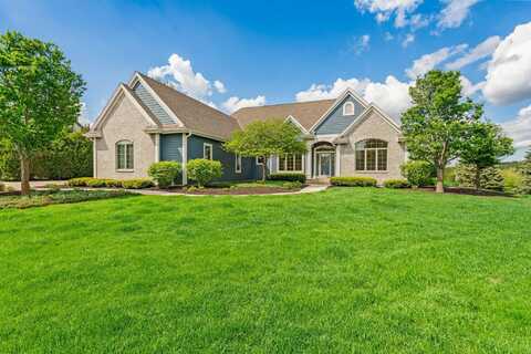 1232 Mary Hill Cir, Hartland, WI 53029