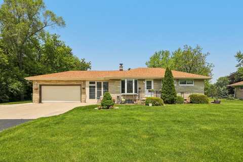 1406 E Oakwood Rd, Oak Creek, WI 53154