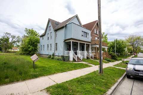 137 W Hadley St, Milwaukee, WI 53212
