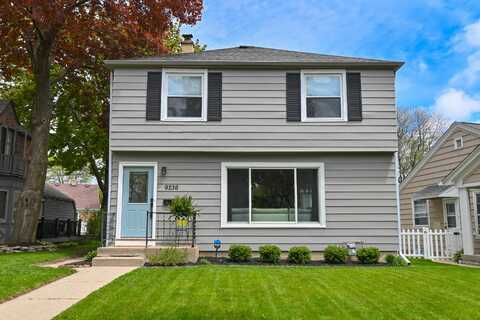9236 Stickney Ave, Wauwatosa, WI 53226