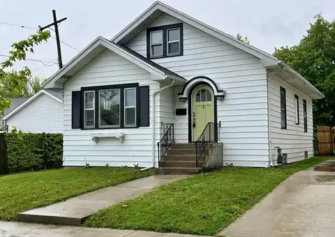 1024 Monroe Ave, Racine, WI 53405