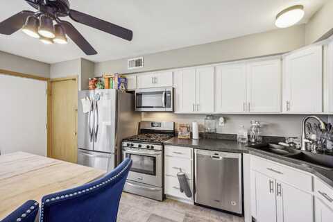 1444 Big Bend Rd, Waukesha, WI 53189