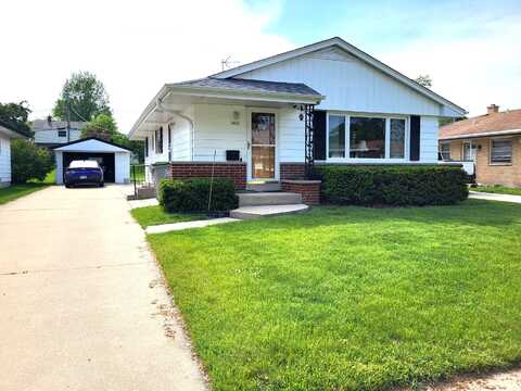 3843 S 95th St, Milwaukee, WI 53228