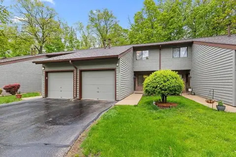 2734 Old Mill Dr, Racine, WI 53405