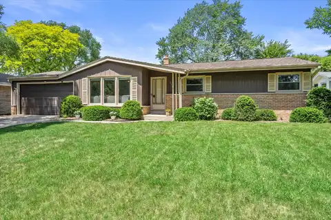 10822 W Derby Ave, Wauwatosa, WI 53225