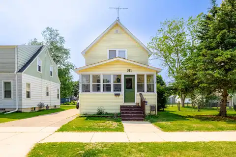 311 S Hamlin St, Shawano, WI 54166