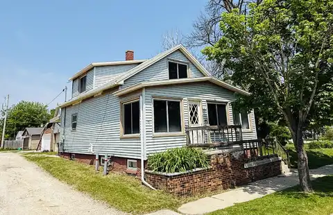 1332 Grand Ave, Sheboygan, WI 53083