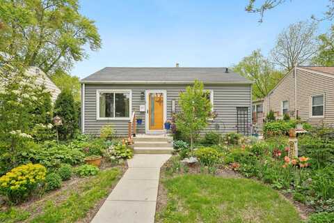 3332 S Pine Ave, Milwaukee, WI 53207