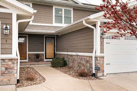 450 Coronado Cir, Onalaska, WI 54650