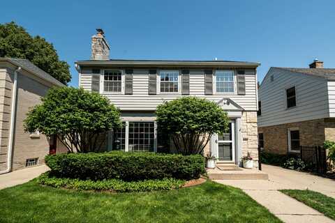 2346 N 90th St, Wauwatosa, WI 53226