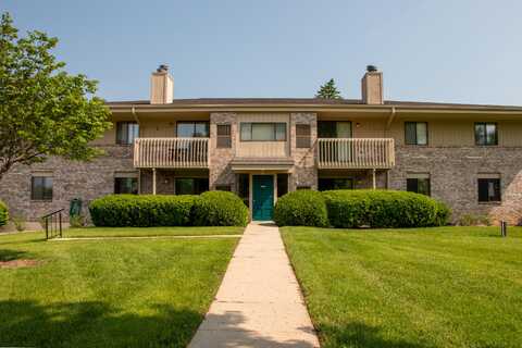 116 E Freistadt Rd, Thiensville, WI 53092