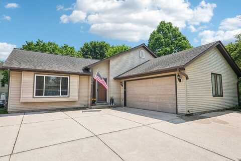 434 Glen View Ct, Slinger, WI 53086